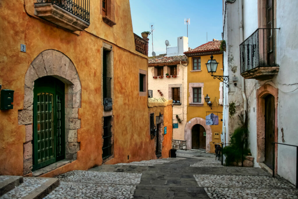 Pueblos bonitos cerca de Comarruga